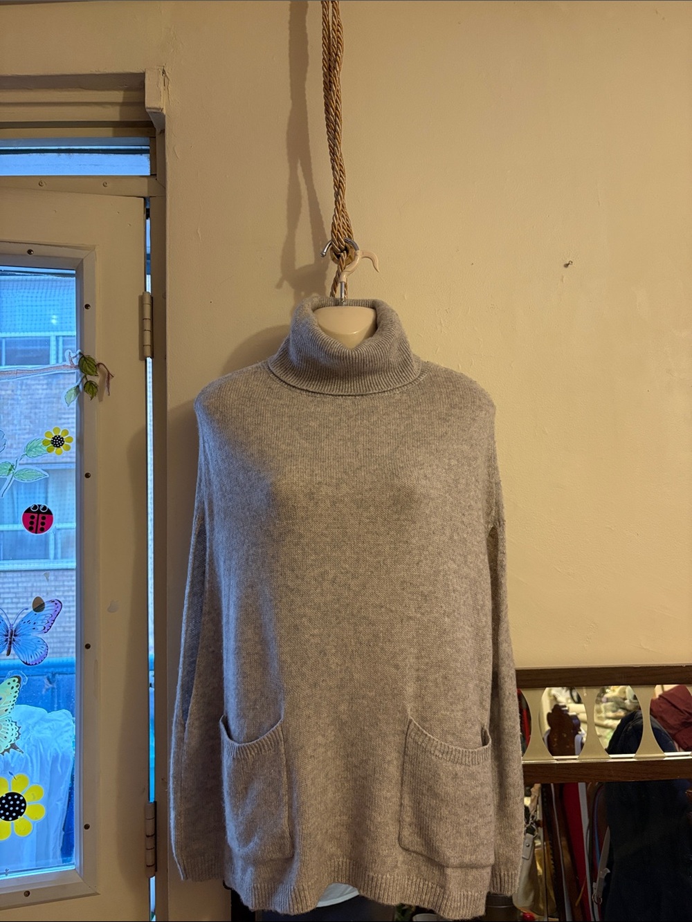 Women's Light Gray Turtleneck Pocket Camisole Sweater. Wool. Cashmere